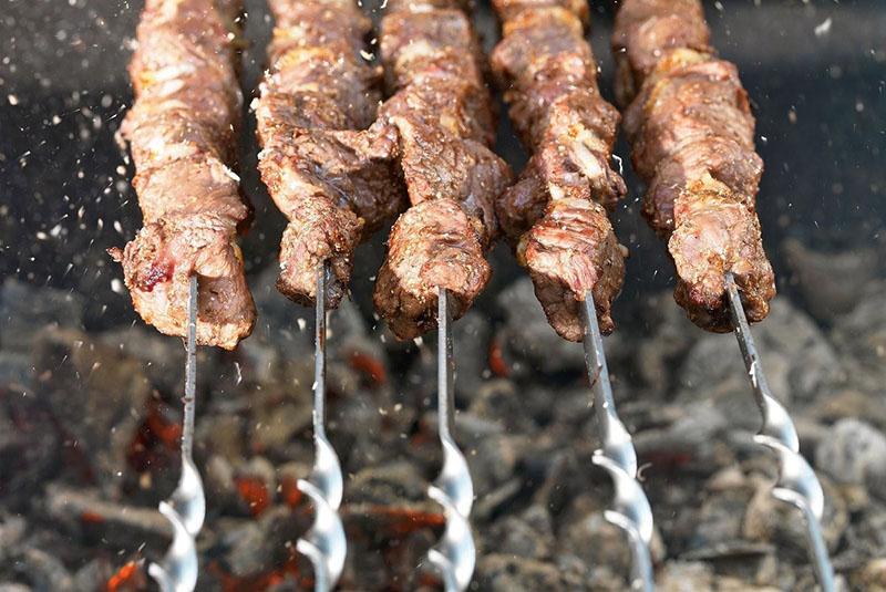 faire frire l'agneau shish kebab