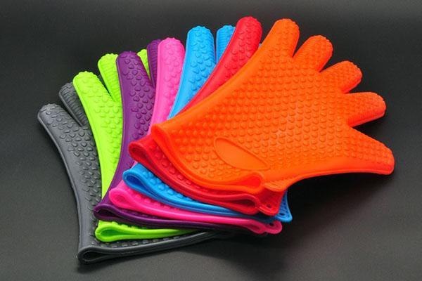 gants en silicone multicolores