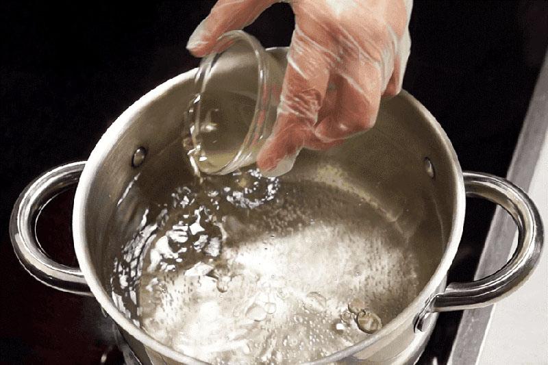 agregue vinagre a la marinada