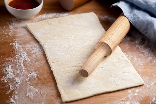 dérouler la pâte feuilletée