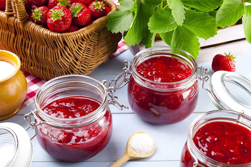 confiture de fraises épaisse