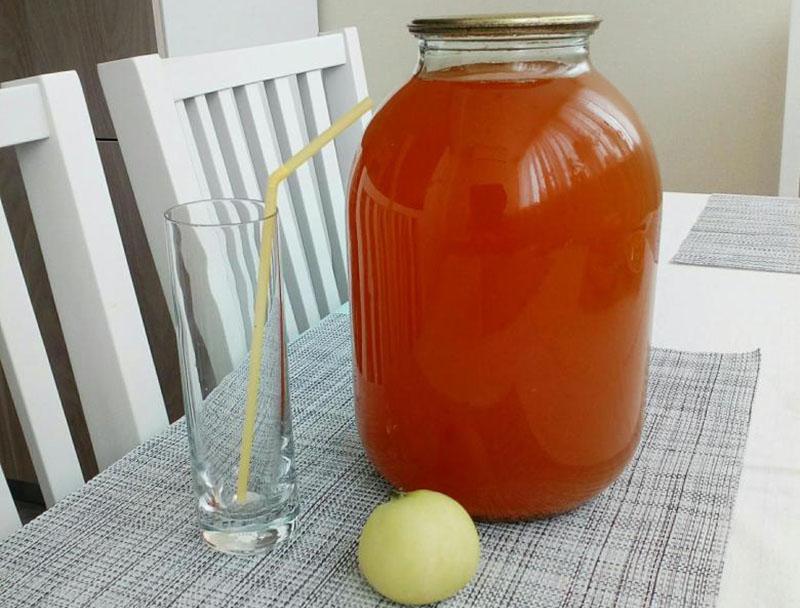 jugo de manzana con grosellas