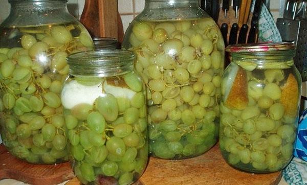 compota de uva verde