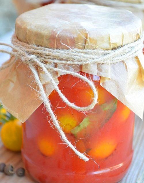 cerises jaunes au jus de tomate