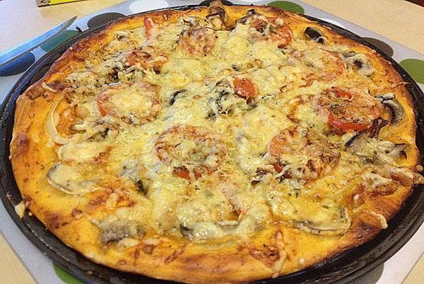 pizza aux champignons et poulet