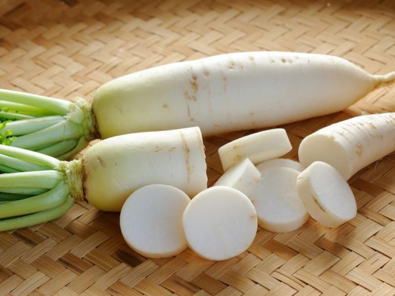 Rábano daikon propiedades útiles y contraindicaciones.