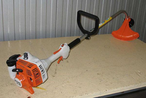 modèle Stihl FS 55