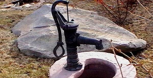 pompe à main pour prise d'eau