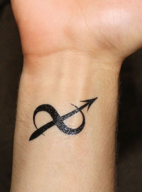 Tattoo Sagittarius - 101 nejdůležitějších a nejúžasnějších tetování pro vaše znamení