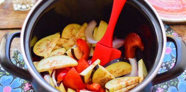 ensalada de guiso con especias