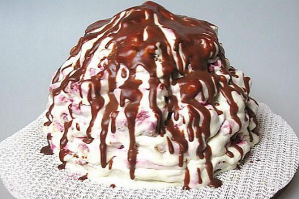 nous formons un gâteau et décorons