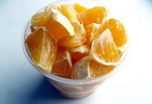 picar naranjas