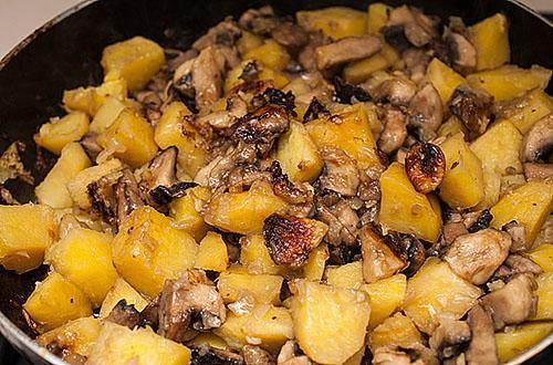 pommes de terre sautées aux champignons