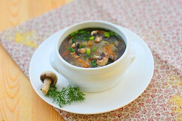 deliciosa sopa de champiñones