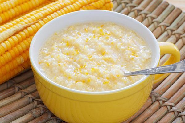 deliciosa papilla de maíz con leche