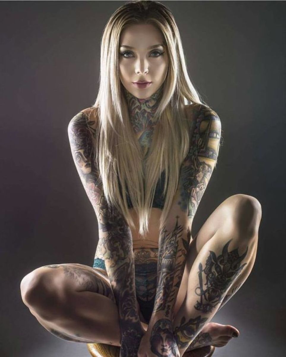 sexy-inked-girl-17