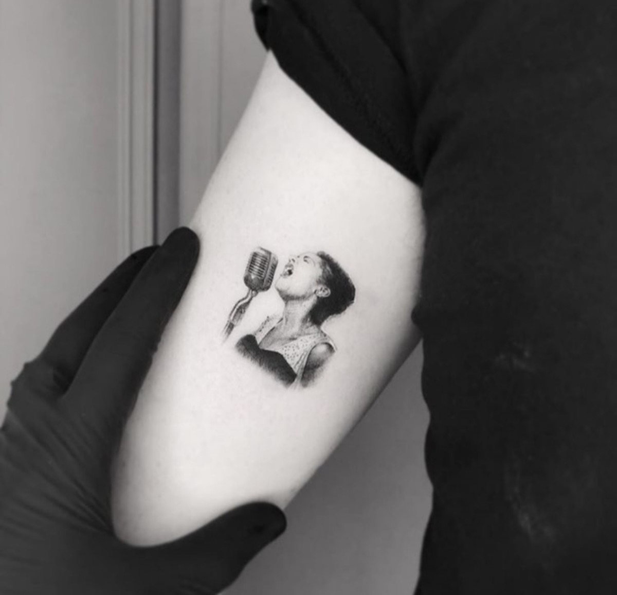 Tattoo von Ryan im Heartbreak Social Club, Dublin, Irland