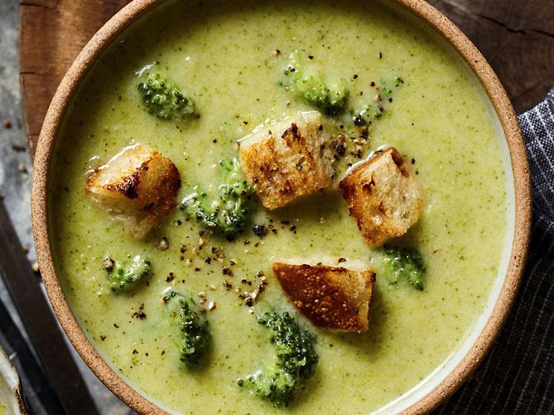 soupe de viande au fromage et brocoli