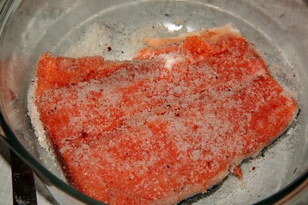 processus de salage du saumon