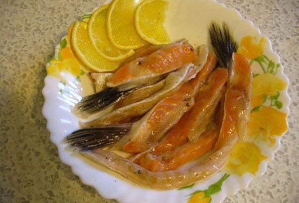 ventres de saumon salés