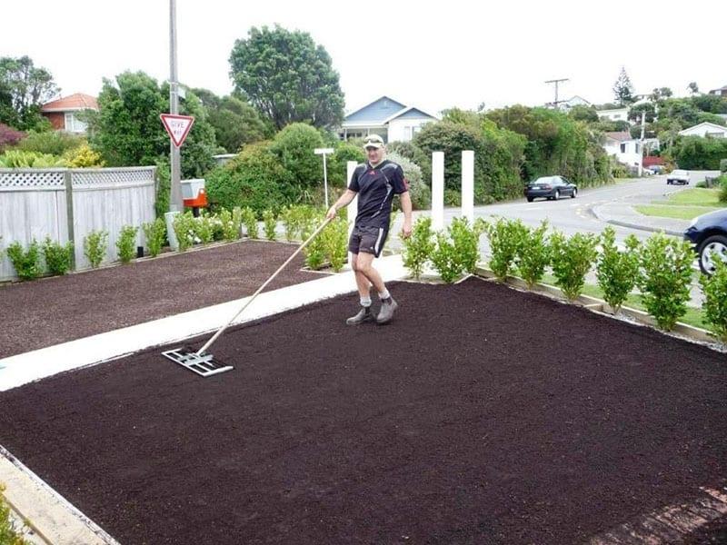 preparación del suelo para la siembra de trébol
