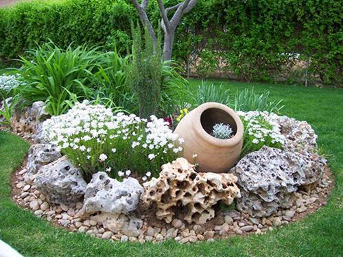 idée originale de parterre de fleurs