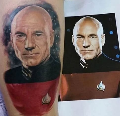 Wir wissen, dass dieser Streit oft ewig andauern kann, aber wir sind die ganze Zeit Team Picard. Tattoo von Melissa Valiquette