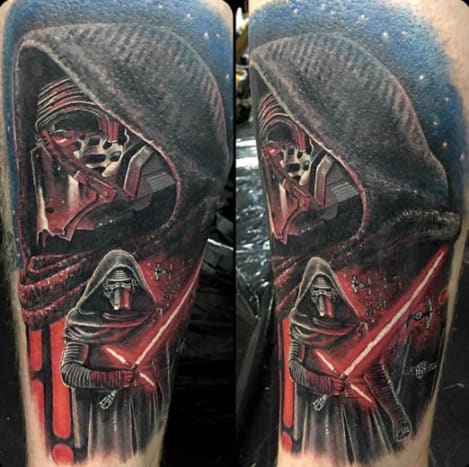 لقطة أخرى على Kylo Ren من قبل كريس جونز الذي لا يضاهى.