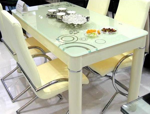 table en verre durable