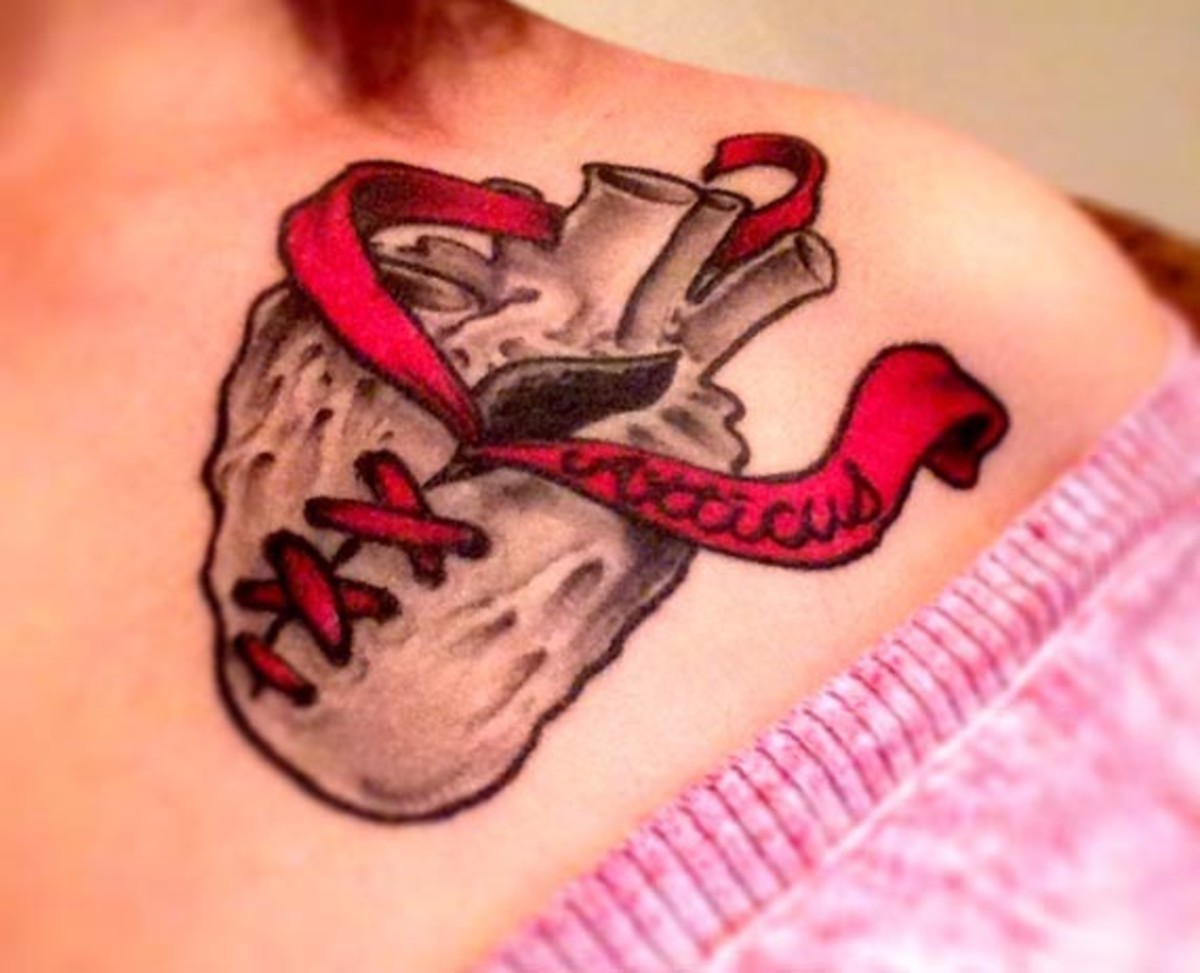 2015-03-20-1426872114-659279-DivorceTattoo4-palec