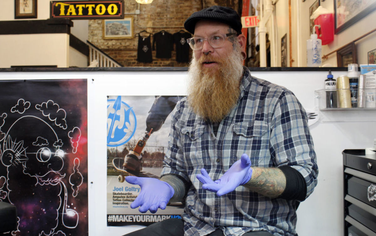 3 Ravens Tattoo & amp; Piercing, National Association of Pediatric Nurse Practicesers Partners for Vulnerable Youth, sex sex, obchodování se sexem v Americe, sex trafficking survivors, free tatto for sex trafficking survivors, Jim Mellor, Devon Mellor, free tattoos athens georgia, Tattoo Parlor Gives Free Cover-Ups přeživším obchodování se sexem, Jennifer Davidson