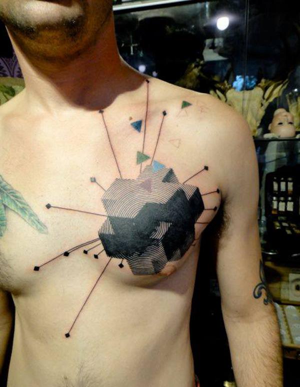 masivní geometrický vzor tetování na hrudi