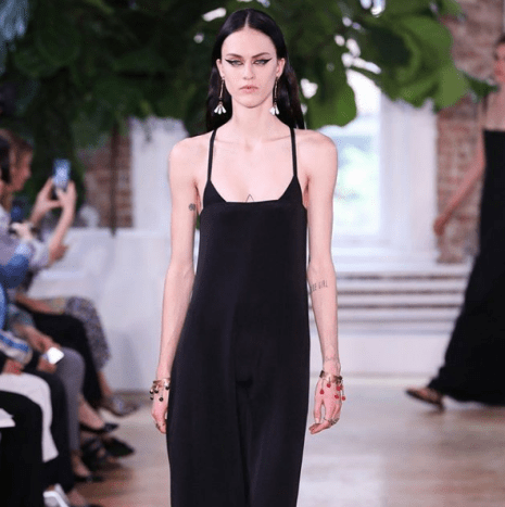 Zu den namhaften Kunden zählen Vogue Russia, Jean Paul Gaultier, Dundas, Alexander Wang und Louis Vuitton.