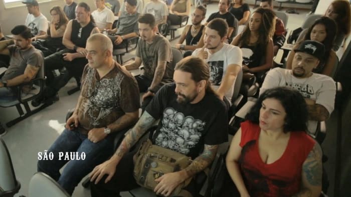 Foto prostřednictvím Dandad.org Kampaň zahájená Ogilvy Brazil s názvem „Tattoo Skin Cancer Check“ byla vytvořena s podporou značky opalovacího krému Sol de Janeiro se sídlem v Rio de Janeiru a v průběhu akce se 450 tetovacích umělců zúčastnilo přednášek chirurgického onkologa João Duprat Neto.