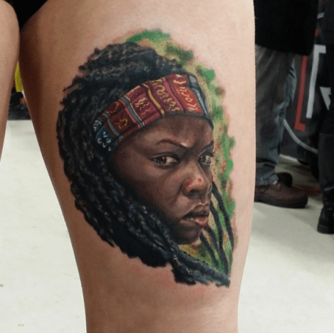 Michonne bedeutet Geschäft. Tattoo von Josh Naylor