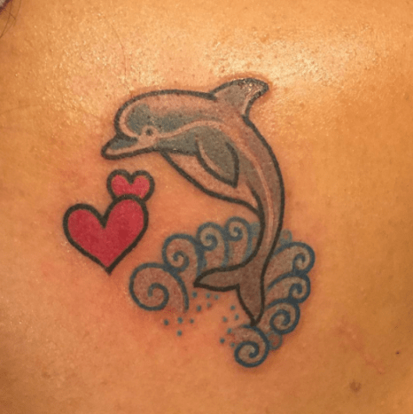 tetování delfínů