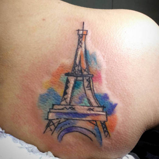 Tattoos, die Opfer von Paris-Angriffen ehren