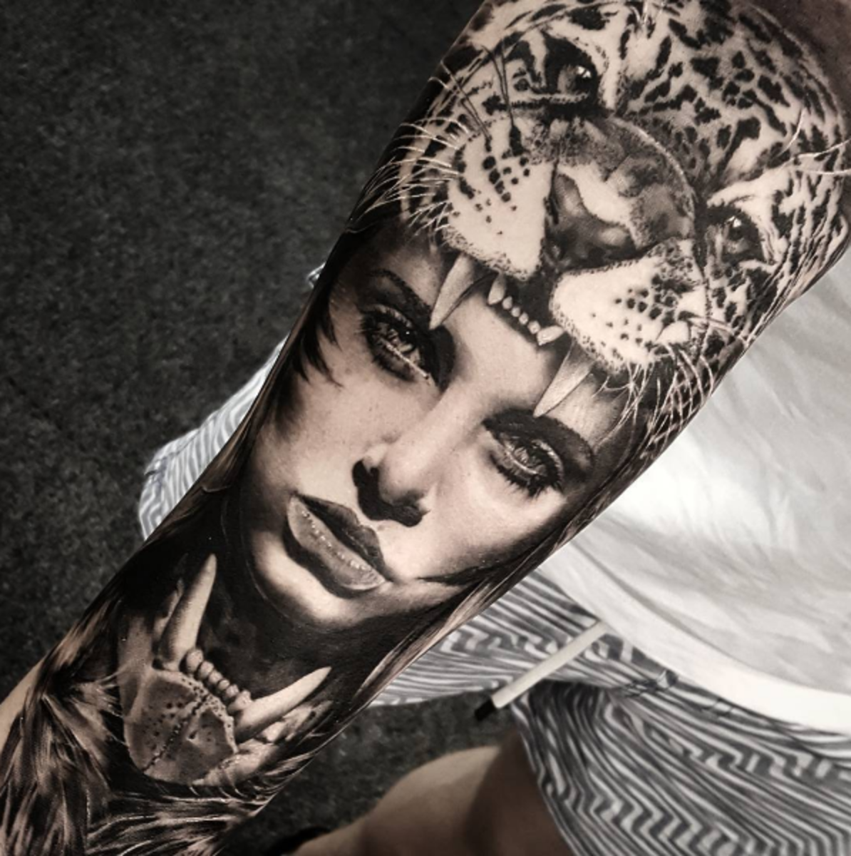 Tetování od YZ Asencio.