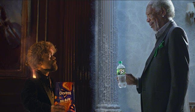 Der Werbespot von Doritos und Mountain Dew lässt sich in einer Welt zusammenfassen – EPIC. Mit Peter Dinklage von Game of Thrones sowie Morgan Freeman liefern sich die beiden einen Feuer- und Eis-Rap-Kampf, der in die Geschichte eingehen wird.