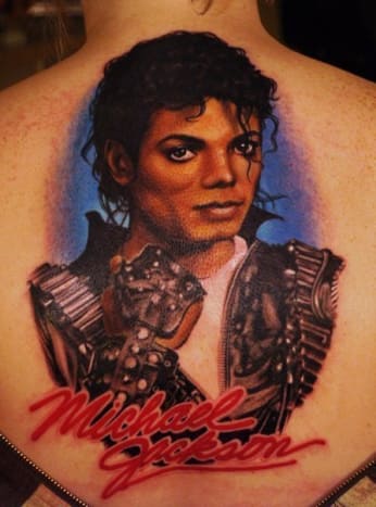 Der King of Pop, Michael Jackson, war der Leadsänger der Jackson 5, als sie 1968 von Motown Records unter Vertrag genommen wurden. 1971 führte er als Solokünstler die Charts an mit