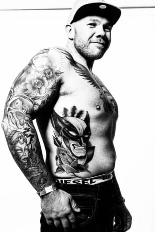 Tento skotský sběratel má mimo jiné rad tetování tetování Wolverine.