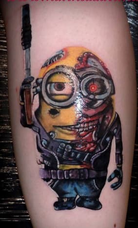 Dieser Minion wurde aus der Zukunft zurückgeschickt, um John Connor zu beschützen.