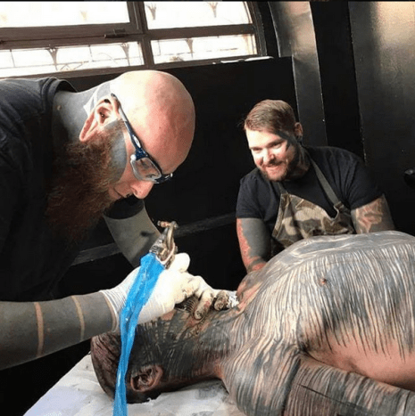 Foto via InstagramBrutal Black Project will sich nicht mit Kompromissen zufriedengeben. Sein grundlegendes Element ist das Erleben des Rituals. — Valerio Cancellier, Vice Magazine