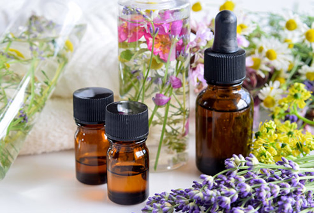 493ss_thinkstock_rf_essential_oils