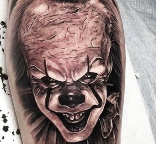 @guiffretattooEin gruseliges Tattoo von Steven Kings Legendär