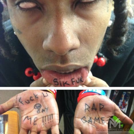 Die Tattoos oder die Augen?