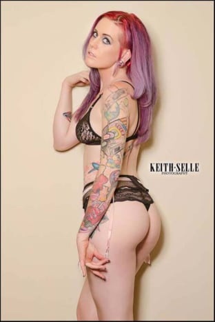 Keith Selle hat dieses und viele andere Fotos von der hübschen Tee Marie gemacht.
