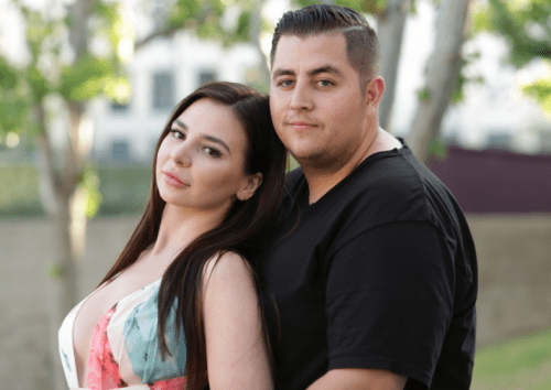 Anfisa Arkhipchenko je dvaadvacetiletá dívka z Moskvy v Rusku, která se stala skutečnou hvězdou poté, co se objevila v TLC show, 90 Day Fiancé.