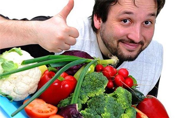 el jugo de tomate es saludable para los fumadores