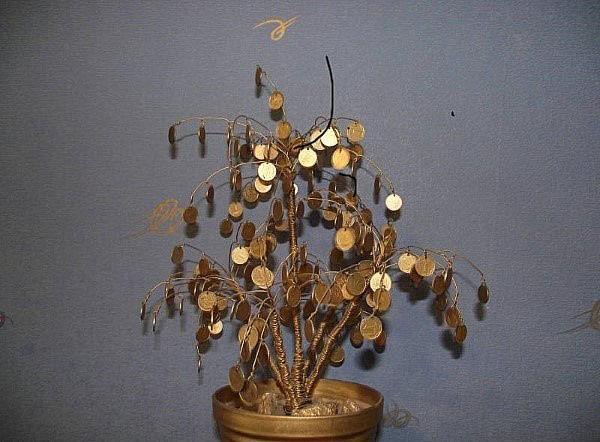 arbre d'argent avec des branches